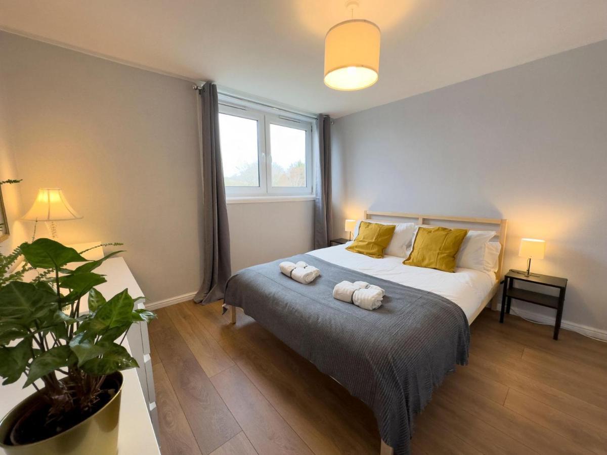 Scandi Style Apartment With Stunning Views Лінлітґоу Екстер'єр фото